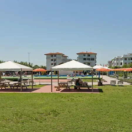 Nova Marina *